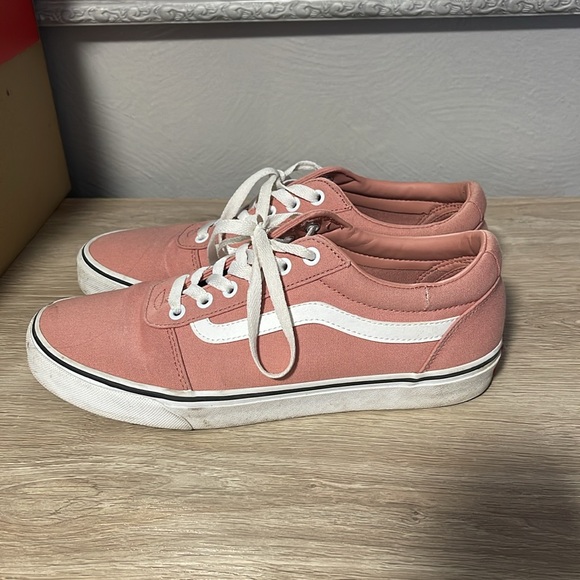 Vans Women Size 11 - Picture 2 of 4
